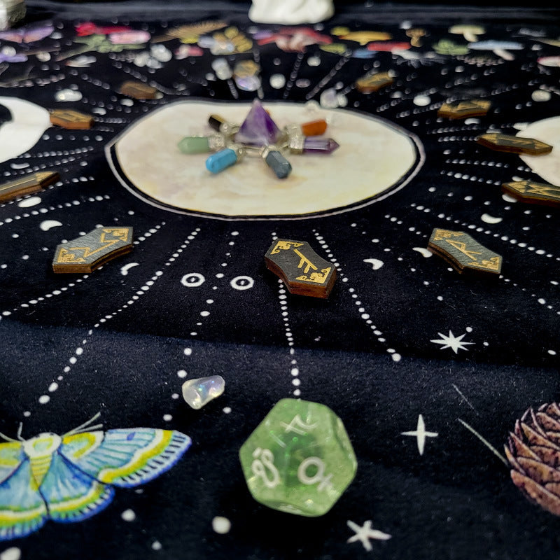 Three-phase Month Netherlands Velvet Tarot Square Home Small Tablecloth